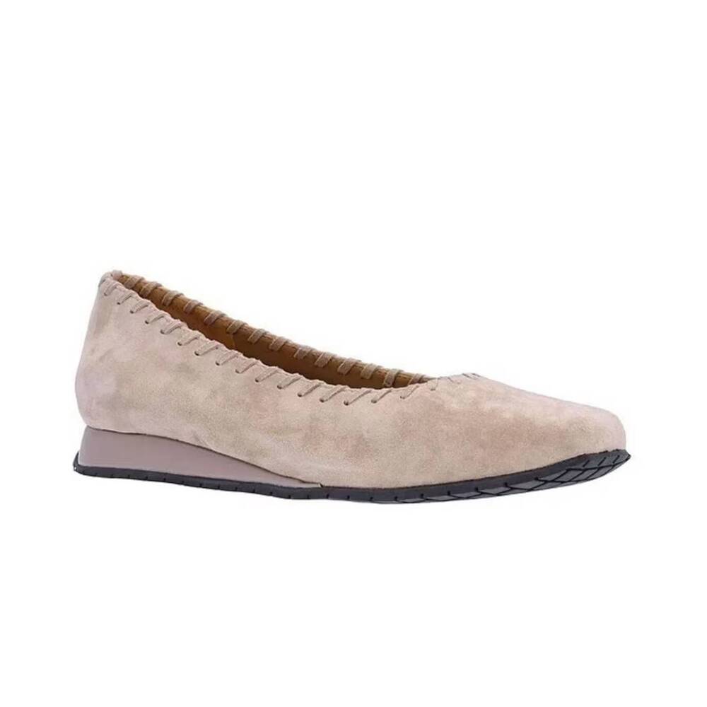 NEW L'AMOUR DES PIEDS women's tiffanie mini wedge flats in taupe